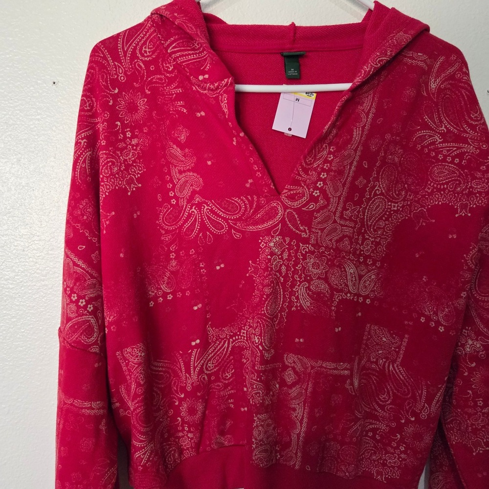 Womens Split Neck French Terry Pullover Sweatshirt Hood Wild Fable Red Paisley M - Picture 3 of 13
